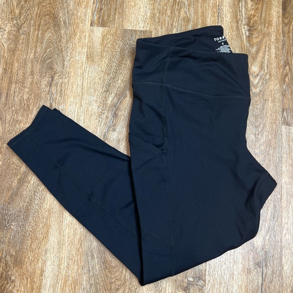 Torrid Leggins Black Sz 2 (18-20) 4in Waistband - Picture 2 of 4